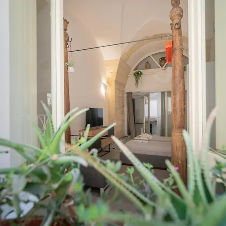 Dimora Barocca Luxury Апартаменты *