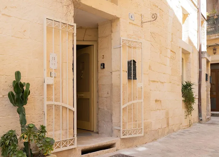 Dimora Barocca Luxury דירה